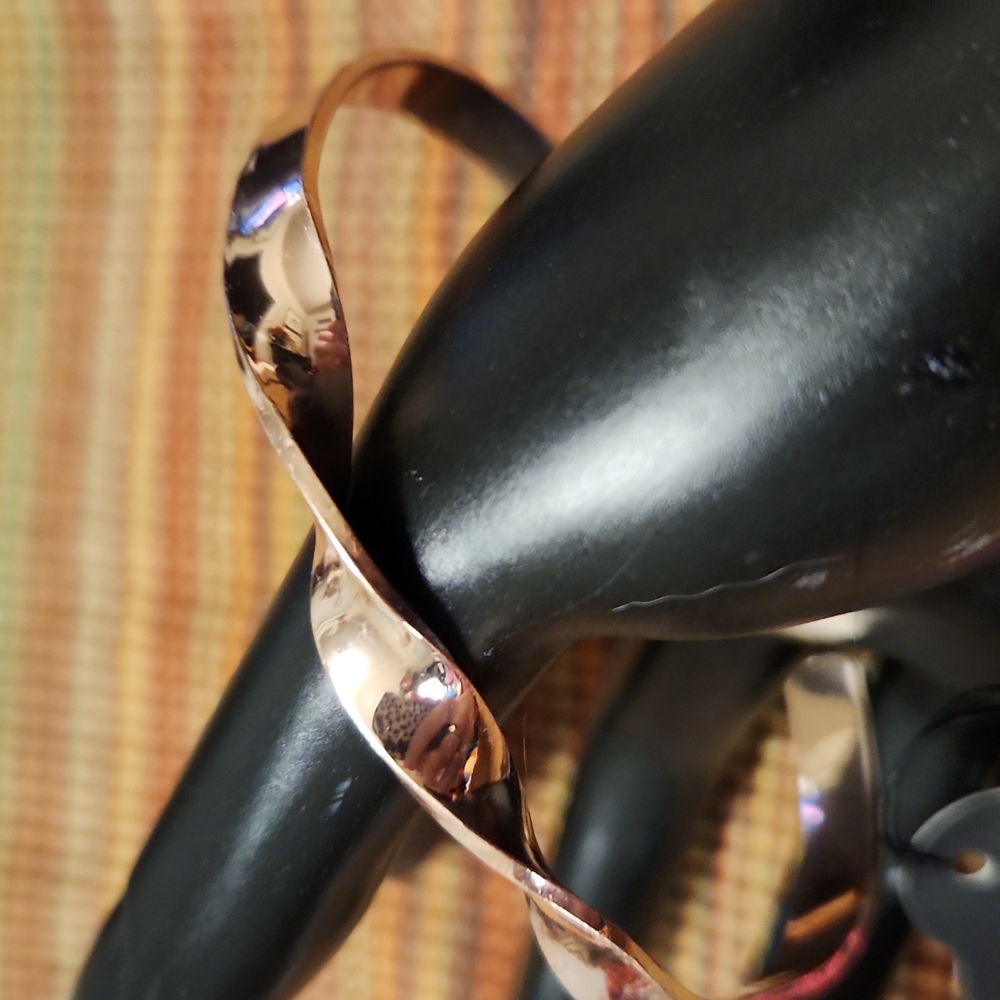 Rosegold Color Twist Bracelet